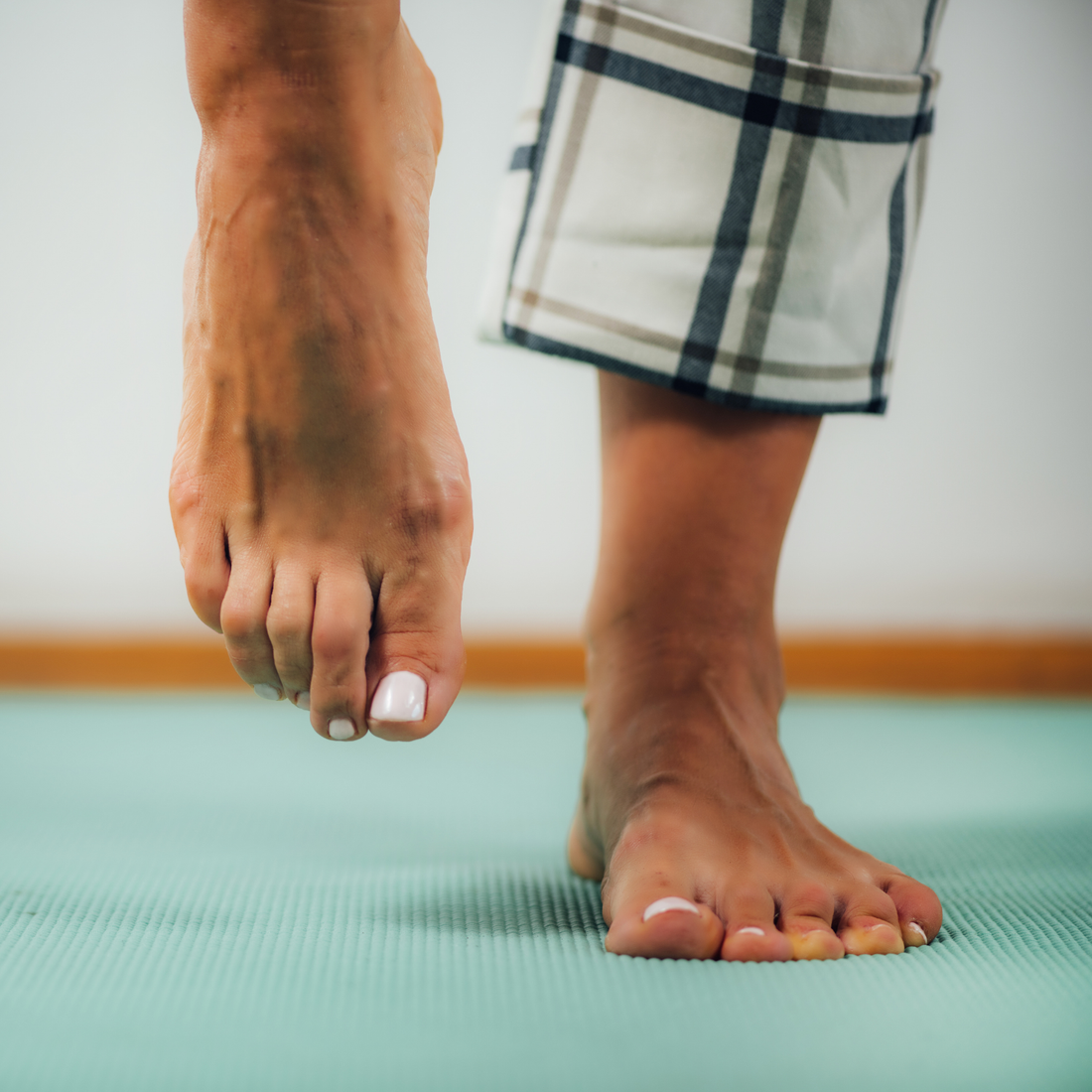Tratamentul prăbușirii gleznei prin exerciții de recuperare și branțuri ortopedice